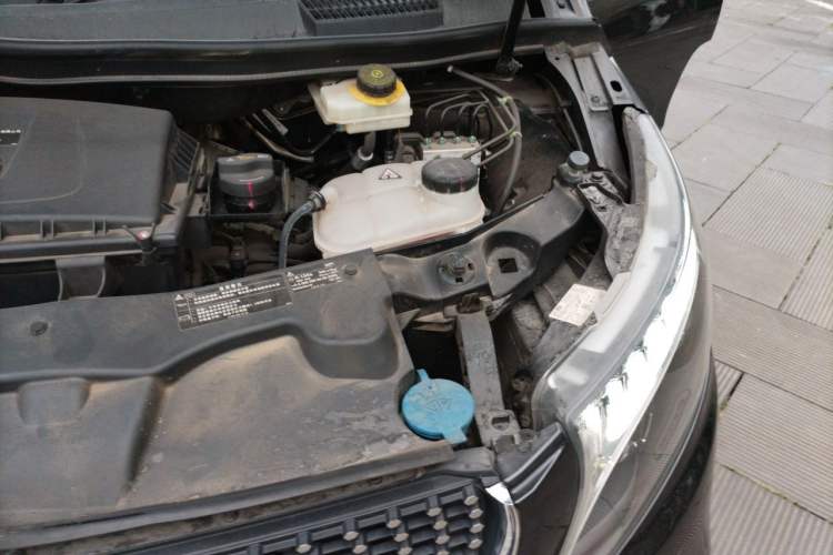 Used Mercedes-Benz V-Class 2022 V 260 L Long-wheelbase Luxury Edition Engine Bay Left