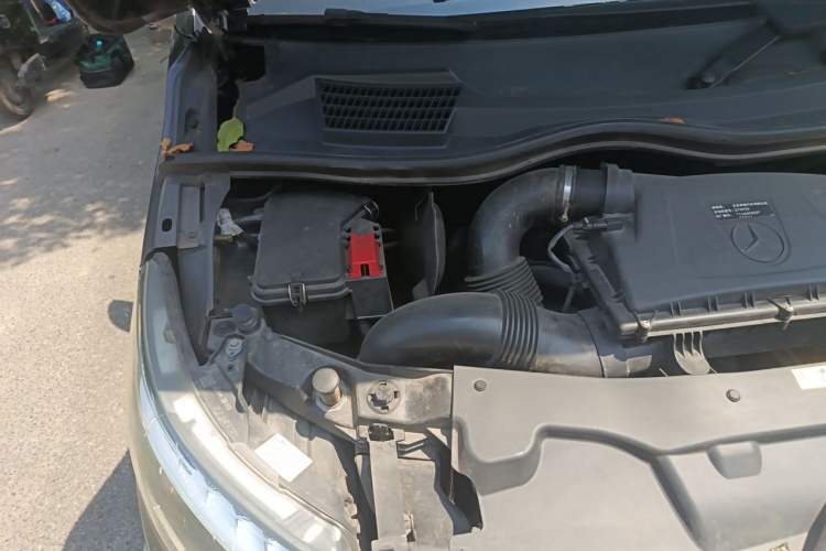 Used Mercedes-Benz V-Class 2022 V 260 L Long-wheelbase Luxury Edition Engine Bay Right