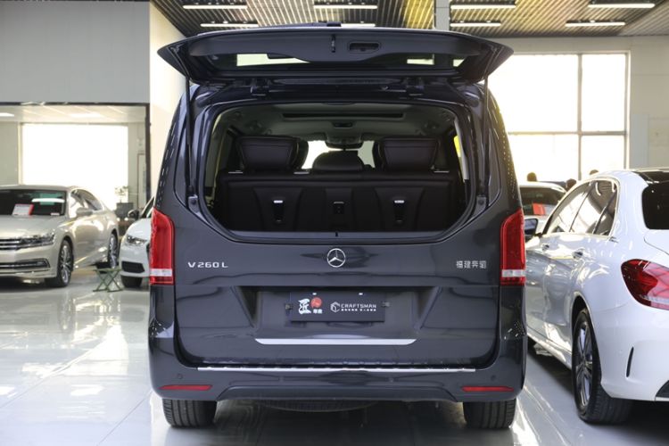 Used Mercedes-Benz V-Class 2022 V 260 L Long-wheelbase Luxury Edition Exterior 4