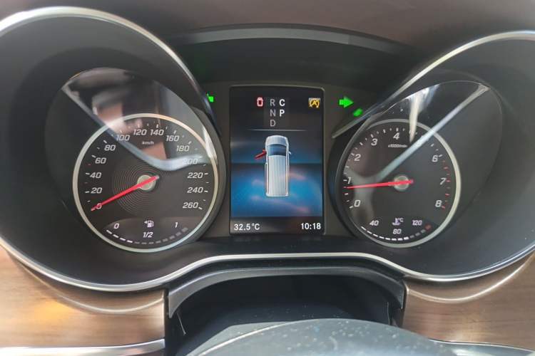 Used Mercedes-Benz V-Class 2022 V 260 L Long-wheelbase Luxury Edition Instrument Cluster