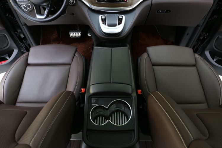 Used Mercedes-Benz V-Class 2022 V 260 L Long-wheelbase Luxury Edition Interior 3