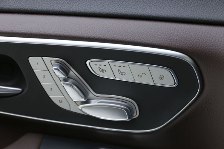 Used Mercedes-Benz V-Class 2022 V 260 L Long-wheelbase Luxury Edition Interior 6
