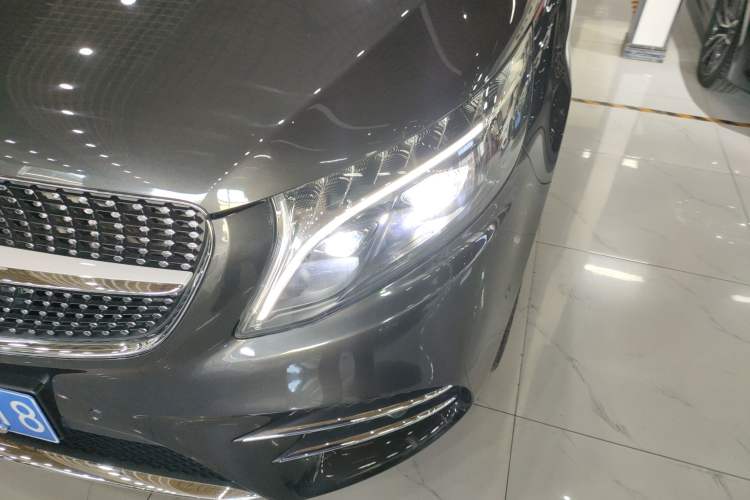 Used Mercedes-Benz V-Class 2022 V 260 L Long-wheelbase Luxury Edition Left Front Headlight
