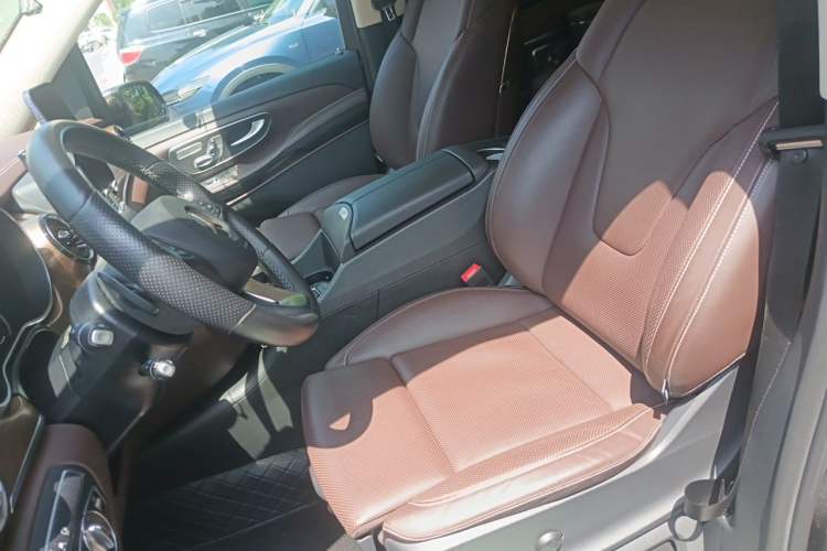 Used Mercedes-Benz V-Class 2022 V 260 L Long-wheelbase Luxury Edition Left Front Seat