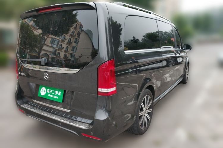 Used Mercedes-Benz V-Class 2022 V 260 L Long-wheelbase Luxury Edition Rear Right 45 Deg