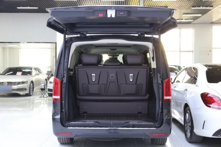 Used Mercedes-Benz V-Class 2022 V 260 L Long-wheelbase Luxury Edition Trunk