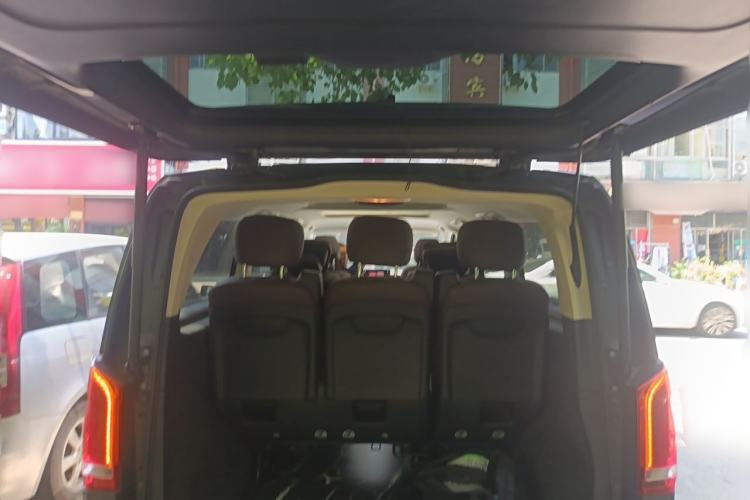 Used Mercedes-Benz V-Class 2022 V 260 L Long-wheelbase Luxury Edition Trunk