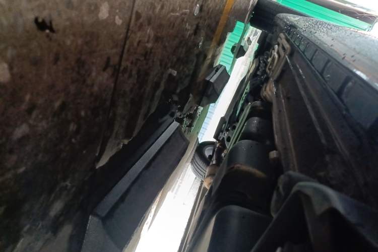 Used Mercedes-Benz V-Class 2022 V 260 Prestige Edition Chassis Rear Left