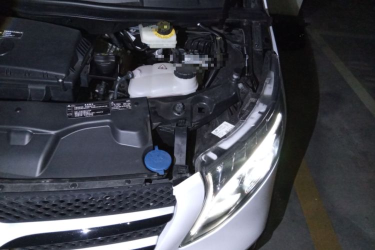 Used Mercedes-Benz V-Class 2022 V 260 Prestige Edition Engine Bay Left