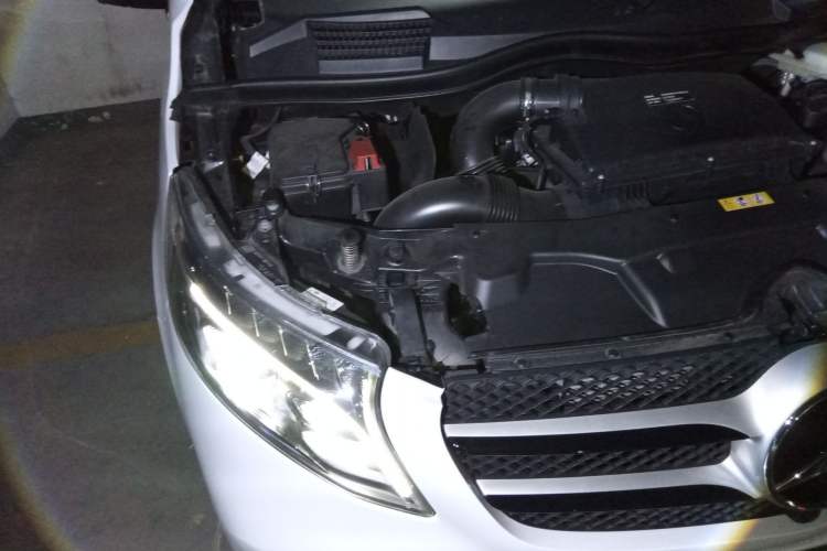 Used Mercedes-Benz V-Class 2022 V 260 Prestige Edition Engine Bay Right
