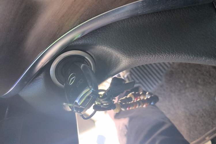 Used Mercedes-Benz V-Class 2022 V 260 Prestige Edition Vehicle Key