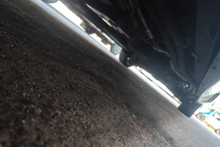 Used Mercedes-Benz V-Class  Chassis Front Left
