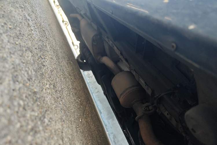 Used Mercedes-Benz V-Class  Chassis Front Right