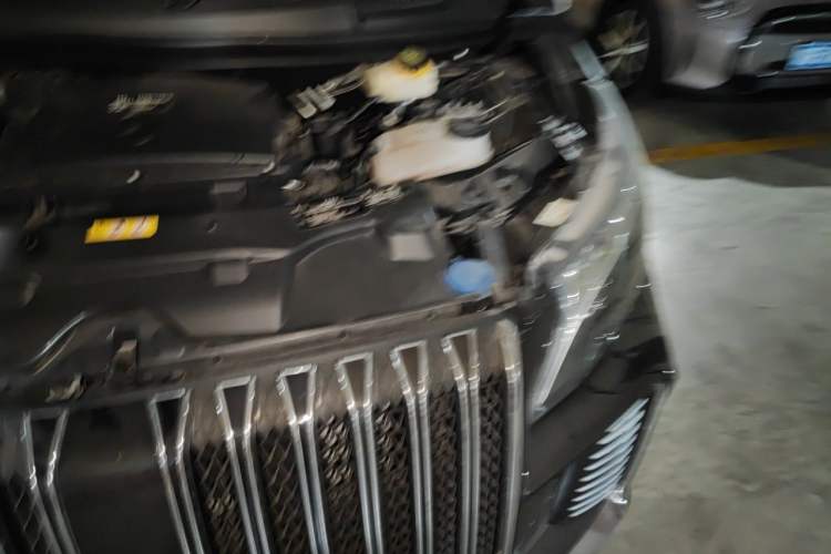 Used Mercedes-Benz V-Class  Engine Bay Left