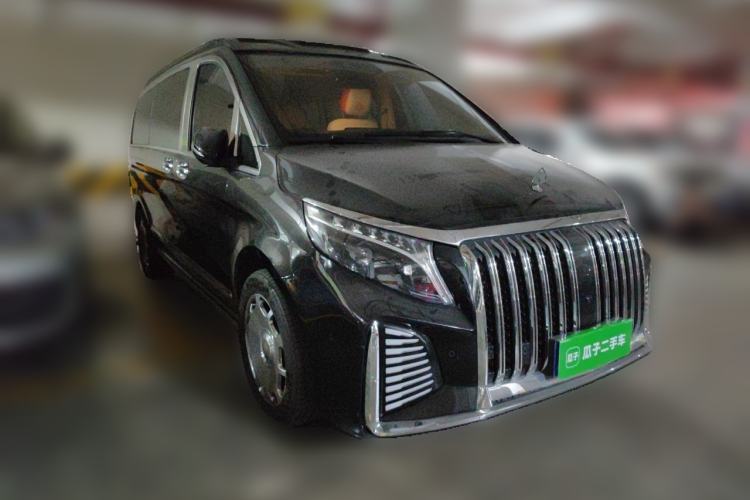 Used Mercedes-Benz V-Class  Front Right 45 Deg