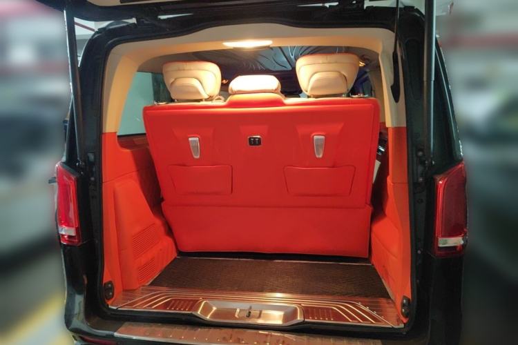 Used Mercedes-Benz V-Class  Trunk