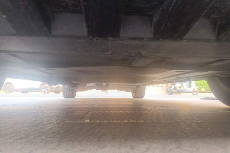 Used Mercedes-Benz V-Class 2024 V 300 Pilot Edition Chassis Front