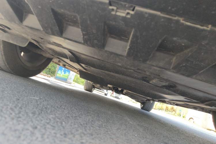 Used Mercedes-Benz V-Class 2024 V 300 Pilot Edition Chassis Front