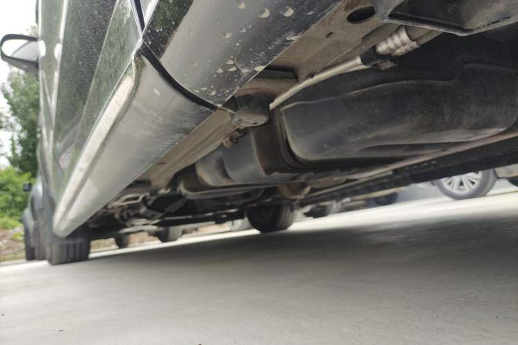 Used Mercedes-Benz V-Class 2024 V 300 L Long Wheelbase Luxury Edition Chassis Rear Left