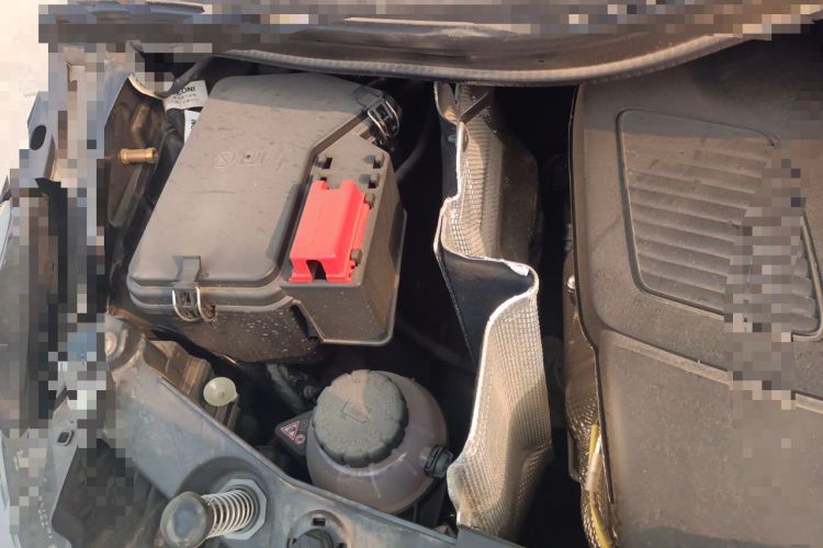 Used Mercedes-Benz V-Class 2024 V 300 L Long Wheelbase Prestige Edition Engine Bay Right