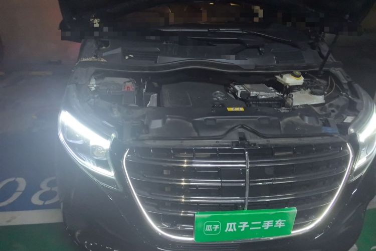 Used Mercedes-Benz V-Class 2024 V 300 L Long Wheelbase Luxury Edition Engine Bay Right