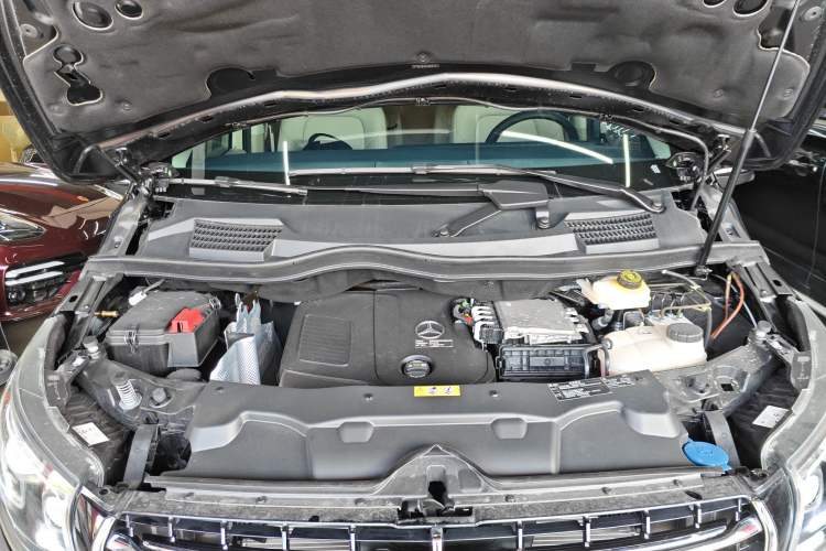 Used Mercedes-Benz V-Class 2024 V 300 L Long Wheelbase Prestige Edition Engine Bay