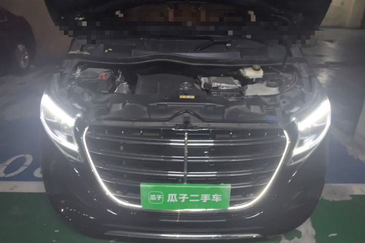 Used Mercedes-Benz V-Class 2024 V 300 L Long Wheelbase Luxury Edition Engine Bay