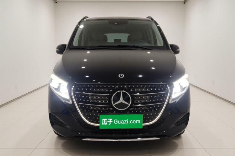 Used Mercedes-Benz V-Class 2024 V 300 L Long Wheelbase Prestige Edition Exterior 1