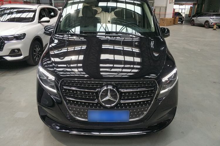 Used Mercedes-Benz V-Class 2024 V 300 L Long Wheelbase Prestige Edition Front