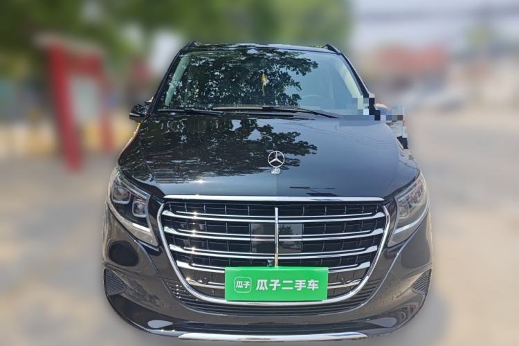 Used Mercedes-Benz V-Class 2024 V 300 L Long Wheelbase Luxury Edition Front