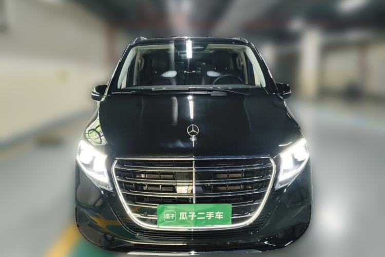 Used Mercedes-Benz V-Class 2024 V 300 L Long Wheelbase Luxury Edition Front