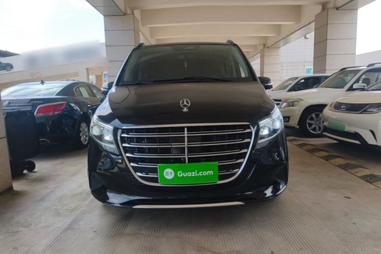 Used Mercedes-Benz V-Class 2024 V 300 L Long Wheelbase Luxury Edition Front