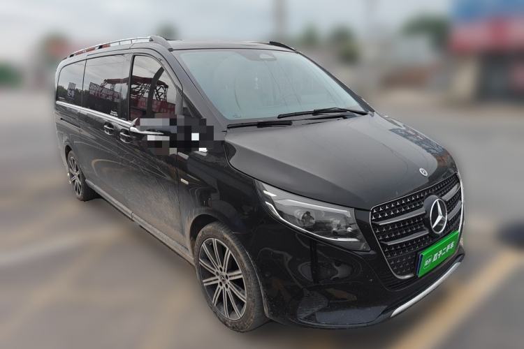 Used Mercedes-Benz V-Class 2024 V 300 L Long Wheelbase Prestige Edition Front Right 45 Deg