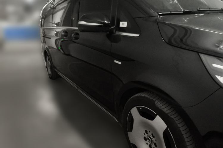 Used Mercedes-Benz V-Class 2024 V 300 L Long Wheelbase Prestige Edition Front Right 45 Deg