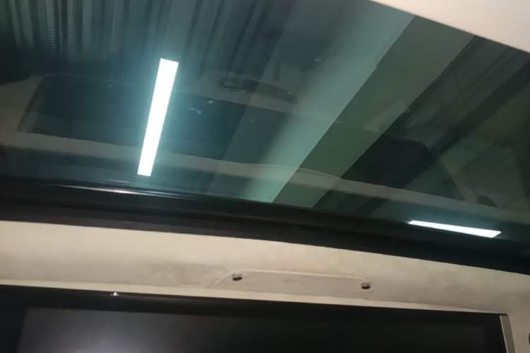 Used Mercedes-Benz V-Class 2024 V 300 Prestige Edition Headliner