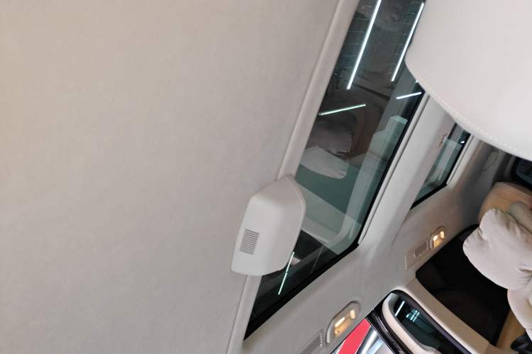 Used Mercedes-Benz V-Class 2024 V 300 L Long Wheelbase Prestige Edition Headliner