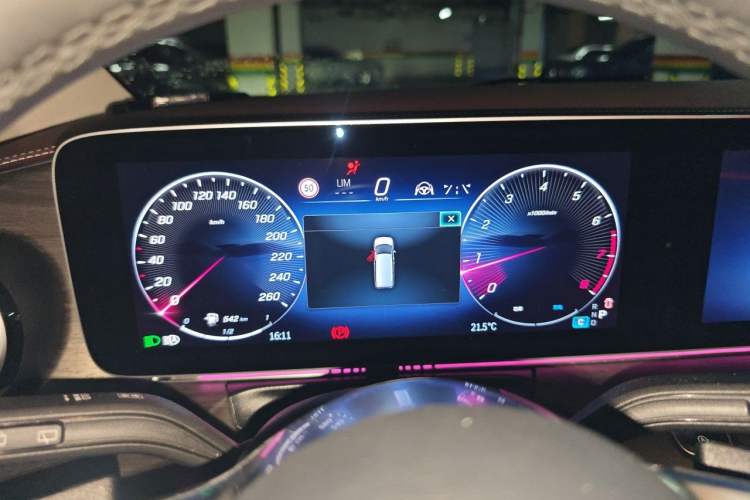 Used Mercedes-Benz V-Class 2024 V 300 L Long Wheelbase Luxury Edition Instrument Cluster
