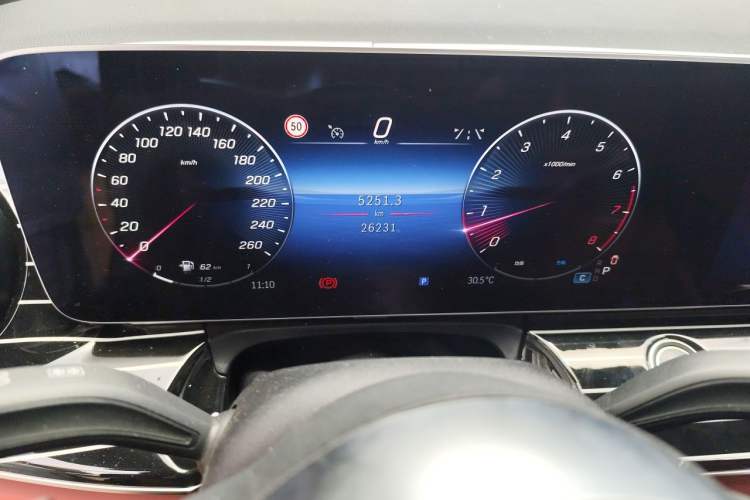Used Mercedes-Benz V-Class 2024 V 300 Pilot Edition Instrument Cluster