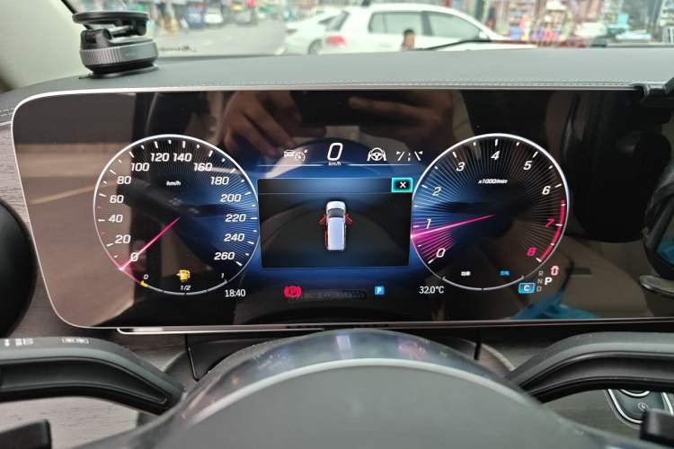 Used Mercedes-Benz V-Class 2024 V 300 L Long Wheelbase Prestige Edition Instrument Cluster