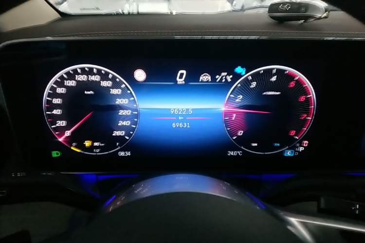 Used Mercedes-Benz V-Class 2024 V 300 Prestige Edition Instrument Cluster