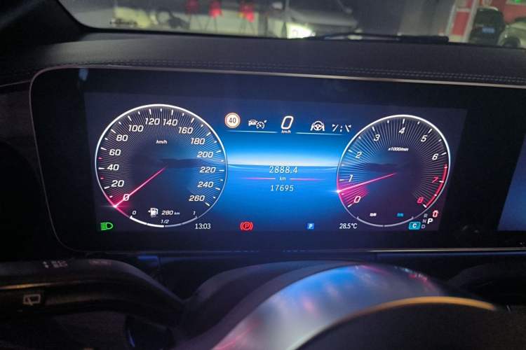 Used Mercedes-Benz V-Class 2024 V 300 L Long Wheelbase Luxury Edition Instrument Cluster