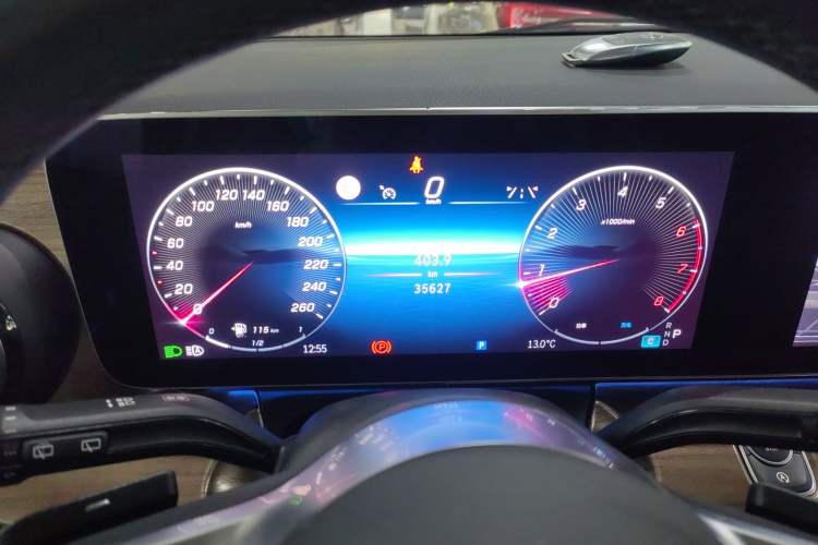 Used Mercedes-Benz V-Class 2024 V 300 Pilot Edition Instrument Cluster