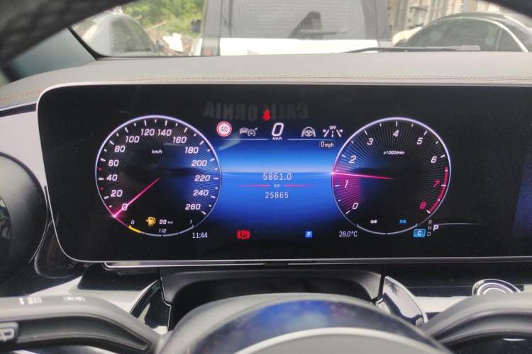 Used Mercedes-Benz V-Class 2024 V 300 L Long Wheelbase Luxury Edition Instrument Cluster