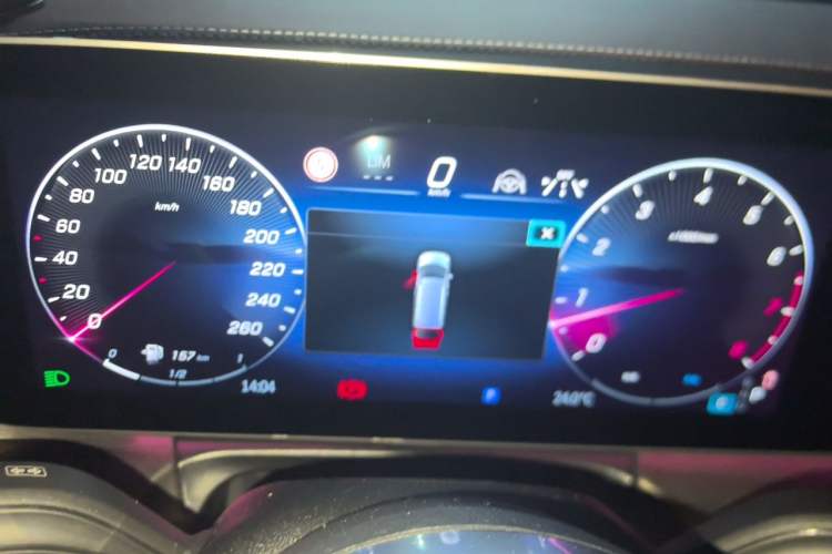 Used Mercedes-Benz V-Class 2024 V 300 L Long Wheelbase Luxury Edition Instrument Cluster