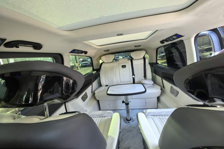 Used Mercedes-Benz V-Class 2024 V 300 L Long Wheelbase Prestige Edition Interior 1