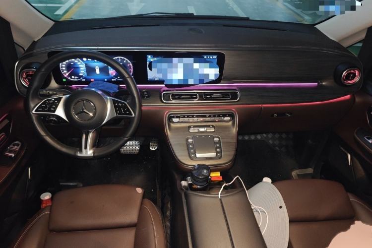 Used Mercedes-Benz V-Class 2024 V 300 L Long Wheelbase Prestige Edition Interior 2