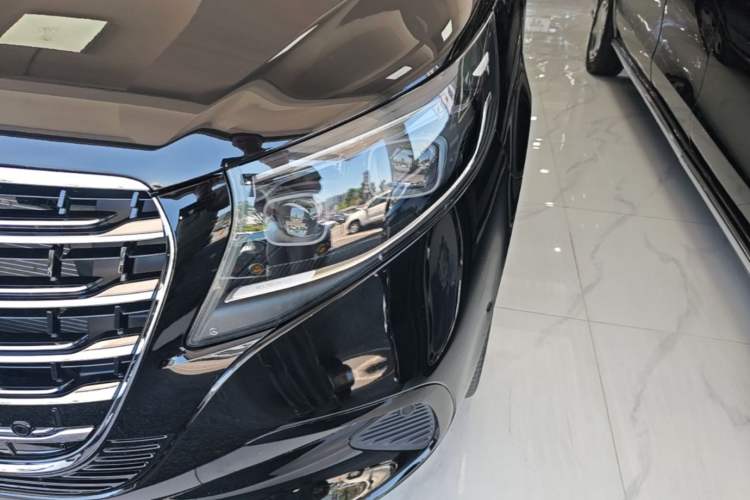 Used Mercedes-Benz V-Class 2024 V 300 L Long Wheelbase Luxury Edition Left Front Headlight