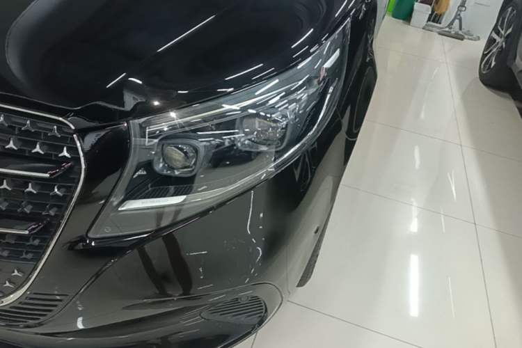Used Mercedes-Benz V-Class 2024 V 300 Prestige Edition Left Front Headlight