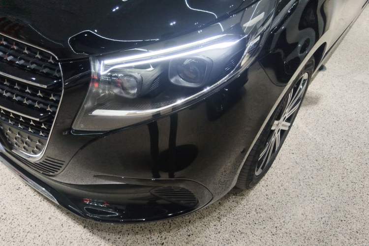Used Mercedes-Benz V-Class 2024 V 300 L Long Wheelbase Prestige Edition Left Front Headlight