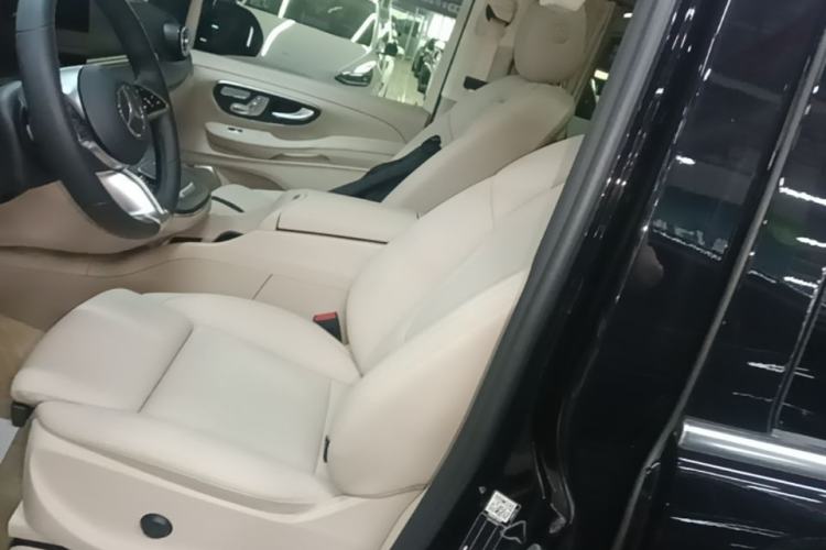 Used Mercedes-Benz V-Class 2024 V 300 Prestige Edition Left Front Seat